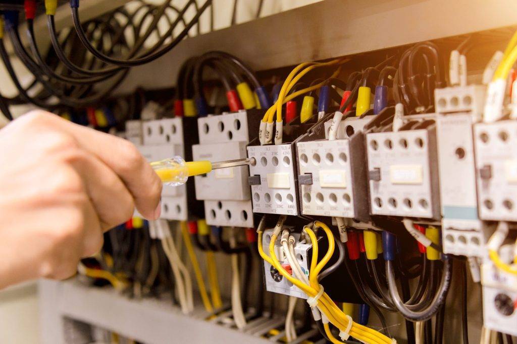 Essential Components: What a Secure Modern Switchboard Should Include